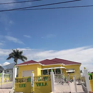 Leo Guest house
