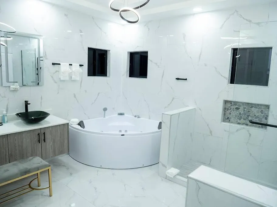 Kgap Ranch,3 Bedrooms May Pen 빌라
